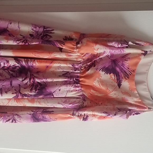 Calvin Klein Summer Floral Dress - Picture 2 of 4